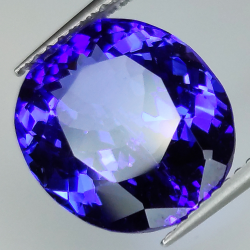 Tanzanite taglio ovale 6.88t