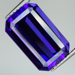 Tanzanite taille émeraude 7.56t