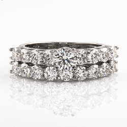 Set of Moissanite and 925 Silver Wedding Rings