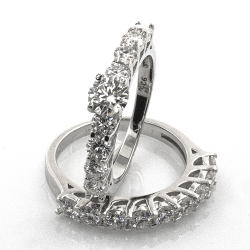 Set of Moissanite and 925 Silver Wedding Rings