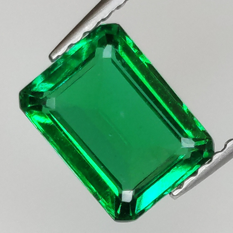 1.31ct Hydrothermal emerald emerald cut 7.84x5.93mm