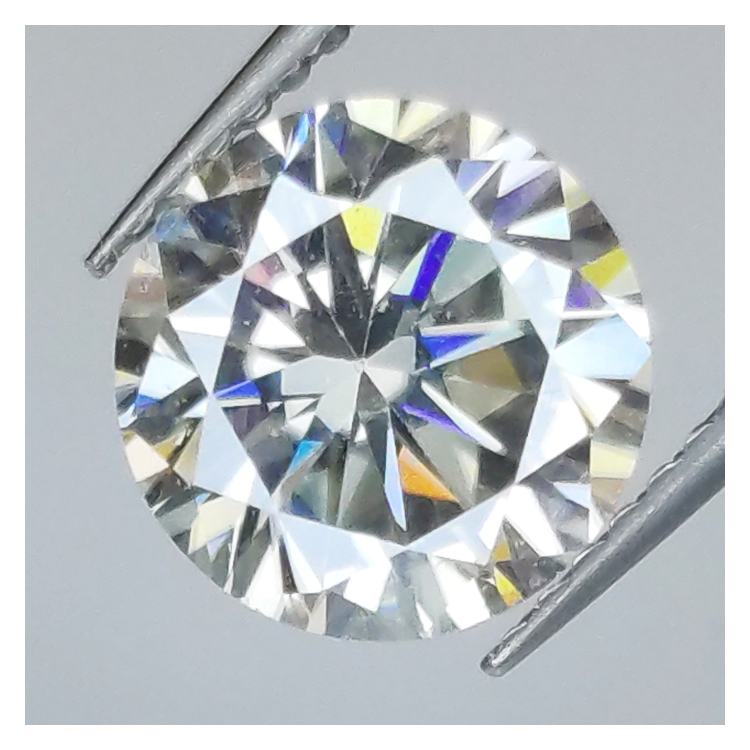 2.10ct Moissanite round cut 8.42x8.46mm