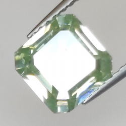 Moissanite verte taille émeraude 2,38 ct 7,57x7,80 mm