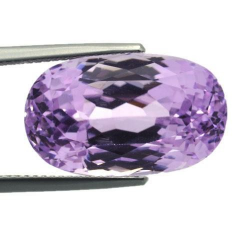 23,34ct Kunzit im Ovalschliff, 20,00x12,10 mm