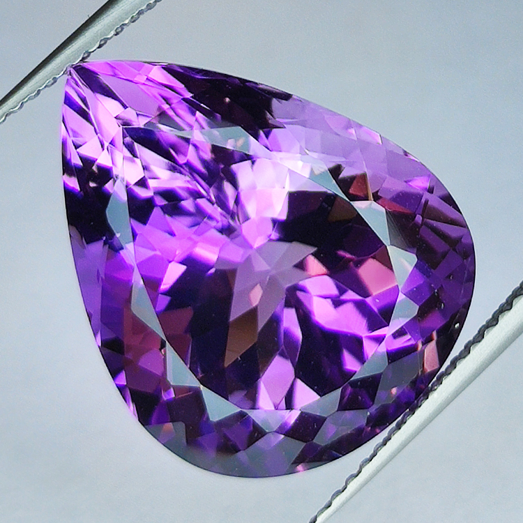 16.58ct Amatista talla pera 19.55x15.61mm