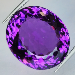 17,06ct Amethyst ovaler Schliff 7.48x15.13mm