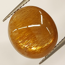 Pietra stellare ovale tagliata a cabochon 6,55 ct