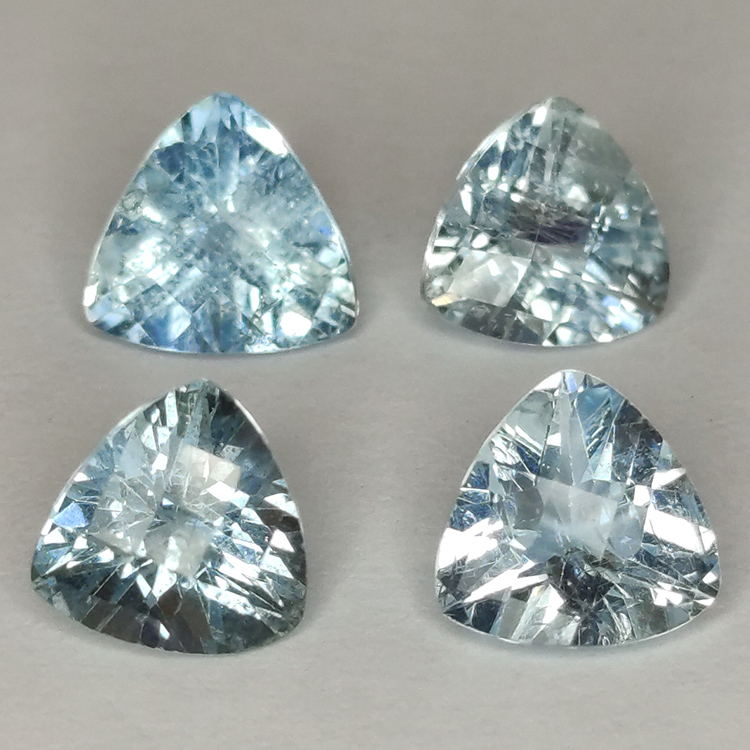 Aquamarine trilliant checkerboard cut 7x7mm