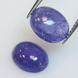 Tanzanite ovale taglio cabochon