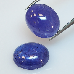 Tanzanite ovale taglio cabochon