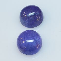 Tanzanite ronde taillée en cabochon