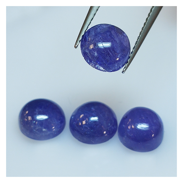 Tanzanite round cabochon cut