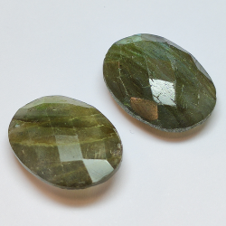 Labradorite ovale