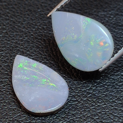 Doublet Australian Pear Opal 3.08ct