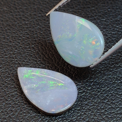 Doublet Australian Pear Opal 3.08ct