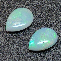 2.49ct Noble cabochon poire opale 2pc