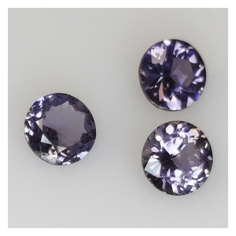 1.32ct Spinel round size 4.8 to 4.9mm