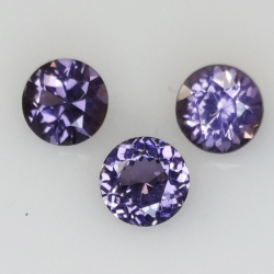 1.49ct Spinell Rundschliff 4.8 bis 4.9mm