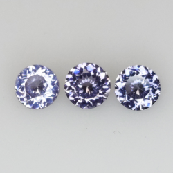 1.06ct Espinela talla redonda 4.5 a 4.6mm