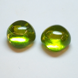 Paar 6,94ct Peridot Cabochon Schliff Kissen 8mm