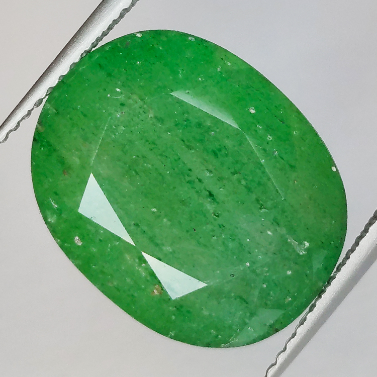 14.97ct Cuarzo Verde talla oval 17x13mm