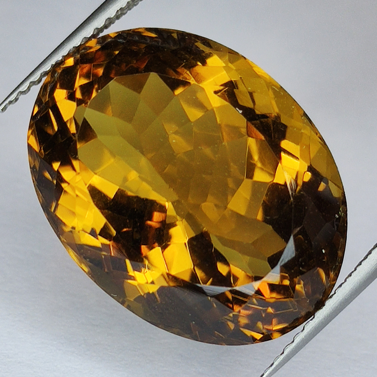 21,53ct Honigquarz ovaler Schliff 19x15mm