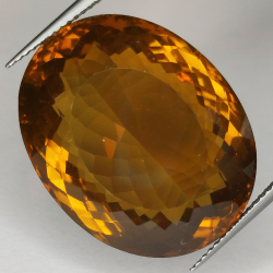 39,04ct Honigquarz im Ovalschliff 22x14mm