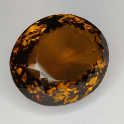 36.62ct Cuarzo Honey talla oval 21 X18mm