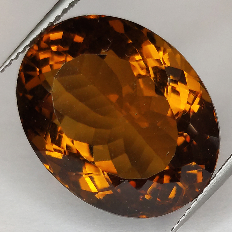 22.71ct Cuarzo Honey talla oval 19x15mm