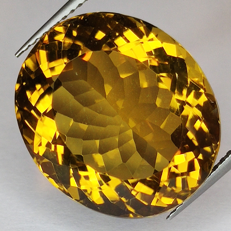 22.30ct Cuarzo Honey talla oval 18x16mm