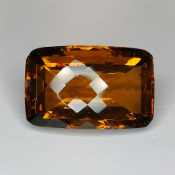 28.46ct Cuarzo Honey talla cojin 22x14mm