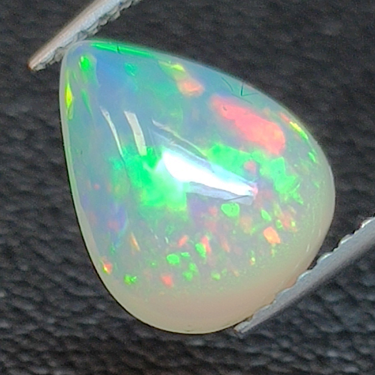 Äthiopischer Opal (Wello) Birnenschliff 10,25 x 8,14 mm 1,59 ct