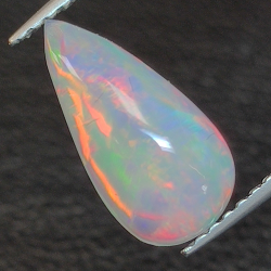 Opale Éthiopie (Wello) de taille poire 12.25 x 6.27 mm 1.14 ct