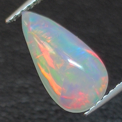 Äthiopischer (Wello) Opal im Birnenschliff 12.25 x 6.27 mm 1.14 ct