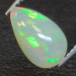 Äthiopischer (Wello) Opal im Birnenschliff 11.51 x 6.91 mm 1.42 ct