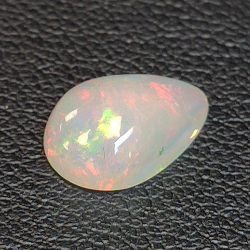 Opale etiope (wello) taglio pera 10.73 x 8.65 mm 1.32ct