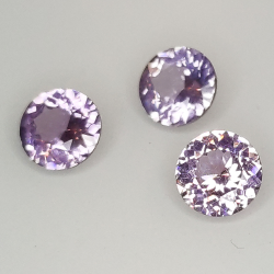 Spinel round size 4.58 a 4.65 mm 1.09 ct