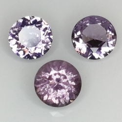 Spinel rond coupé 4.49 à 4.66 mm 1.12ct