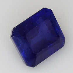 Saphir Verneuil bleu 10,06 ct taille émeraude 12,06x10,01 mm