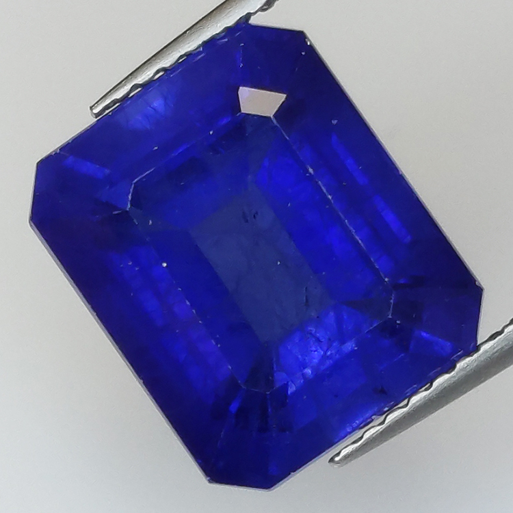 10,06 ct blauer Verneuil-Saphir im Smaragdschliff, 12,06 x 10,01 mm