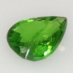 1,07 ct Granato Tsavorite taglio a pera 7.30x5.16mm