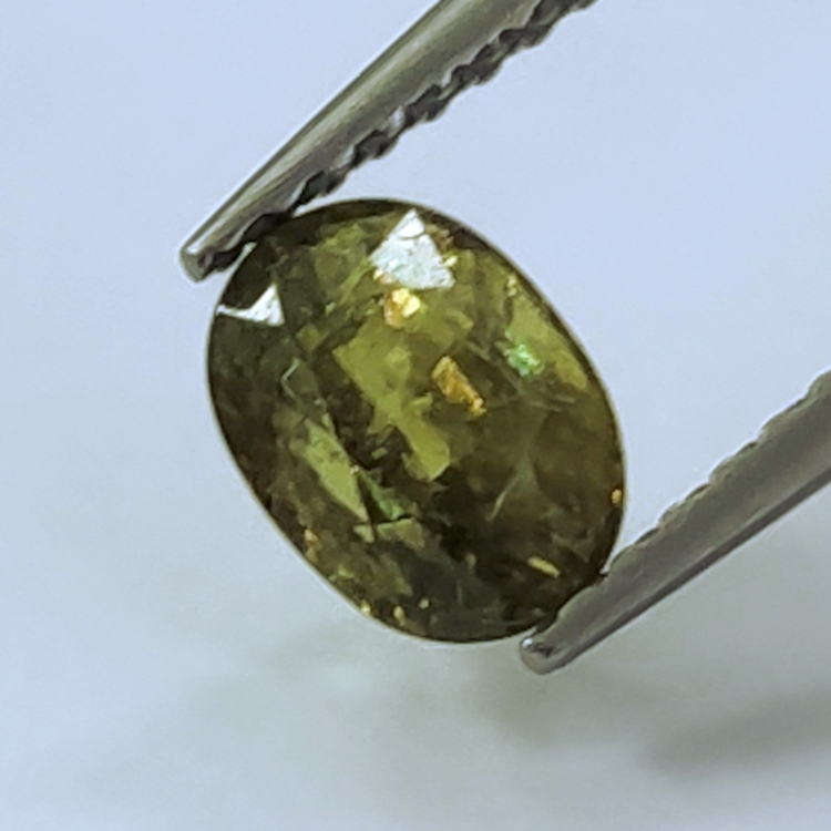 0.90ct Demantoid oval cut 6.12x4.49mm