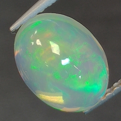 Opal Äthiopien im Ovalschliff 1.51 ct