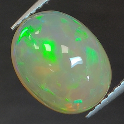 Opal Ethiopia oval cut 2.45 ct