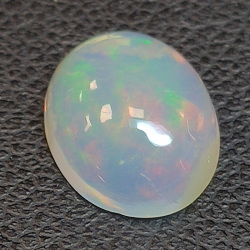 Opal Äthiopien im Ovalschliff 1.46 ct