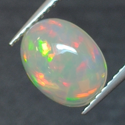 Opal Äthiopien im Ovalschliff 1.34 ct