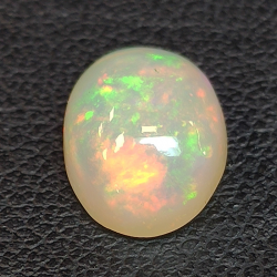 Opal Äthiopien im Ovalschliff 2.22 ct