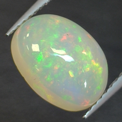 Opal Äthiopien im Ovalschliff 2.22 ct