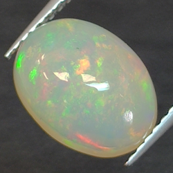 Opal Äthiopien im Ovalschliff 2.22 ct