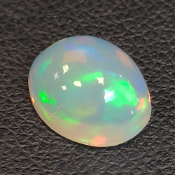 Opale Etiopia taglio ovale 1.85 ct